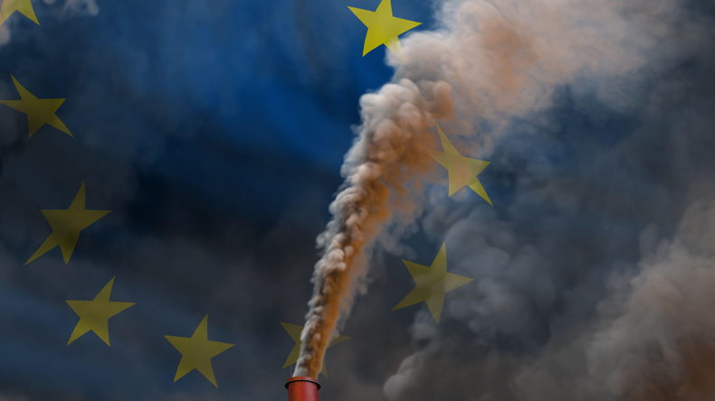 Maersk Favours Carbon Tax for Shipping-2