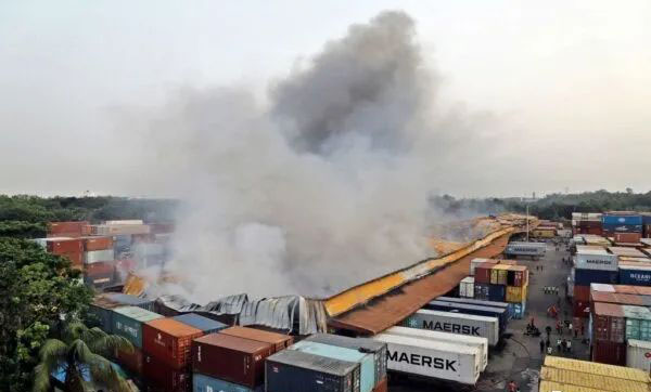 49 Killed 300 Injured In Bangladesh Port Depot Fire_9