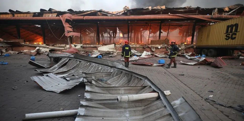 49 Killed 300 Injured In Bangladesh Port Depot Fire_7