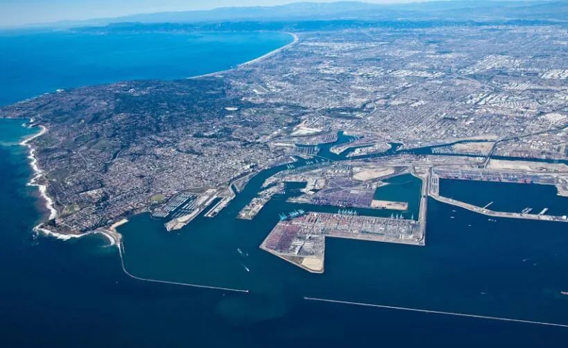 Port of Los Angeles import volume drops 17% in Aug 2022