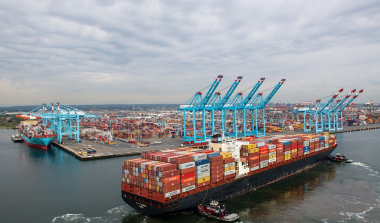Global container ship port congestion pushes record