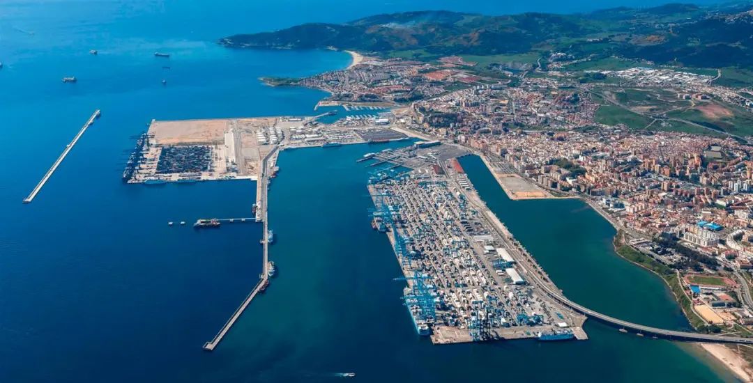 Top 10 European ports_8
